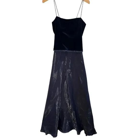 green emerald velvet dress Vintage 1940s Blue Velvet Gown – ALEXANDRA-KING main image 1